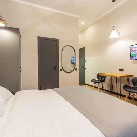 Self Check-in Maidan Area Apartment